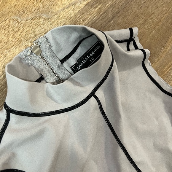 Sexy One Sleeved Body-con Stitch Dress - Picture 7 of 9